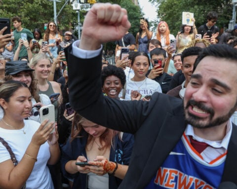 Hundreds show up to judge New York City Mayor Zohran Mamdani look-alike contest
