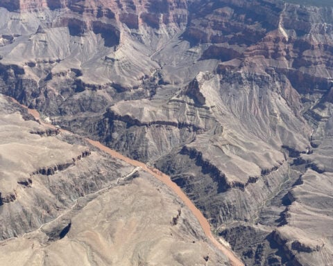 Grand Canyon flash flood leaves 1 dead and several missing or unaccounted for, park service says