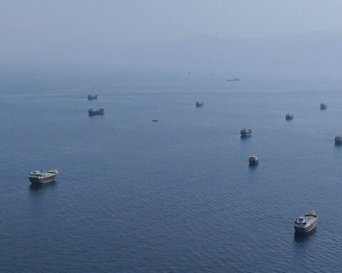 Oil climbs as missiles fly in the Gulf