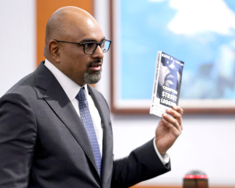 Prosecutor urges jury to convict Duane Davis of first-degree murder in Tupac Shakur killing