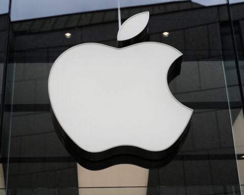 Trump has asked Apple to change Lake Ontario name to 'Lake America' on its maps, interior chief says