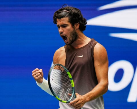 Carlos Alcaraz returns to the US Open with a victory, Aryna Sabalenka also wins her first match