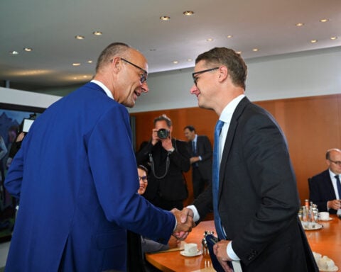 German cabinet approves €10 billion income-tax reform