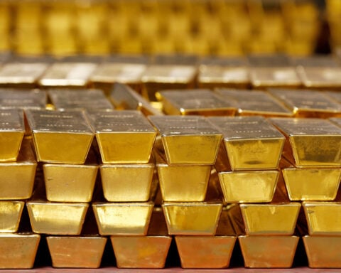 Dutch central bank shifts billions in gold to London in 'crisis preparedness' move