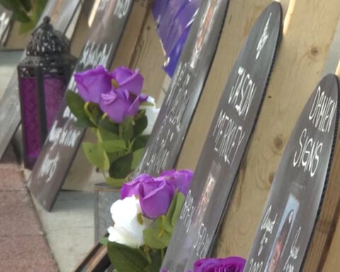 Families honor lives lost to overdose at Iowa Capitol memorial