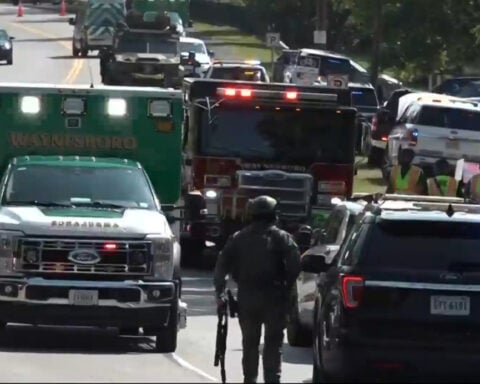 Gunman wounds staff member at Virginia elementary school, then kills himself