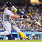 Teoscar Hernández delivers a dramatic 9th-inning walk-off double as Dodgers top Cardinals