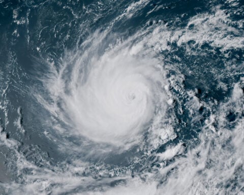 Hawaii braces for major Hurricane Lowell, its 3rd storm threat in a month