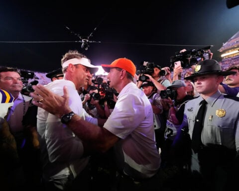 Lane Kiffin's debut with No. 11 LSU matches the hype in a 51-10 victory over outmatched Clemson