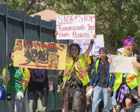 Colorado students organize walkout to protest ICE actions