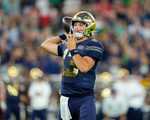 No. 4 Notre Dame overcomes sluggish start to beat Wisconsin 41-13 at Lambeau Field