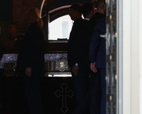 Thousands gather in Belgrade for funeral of convicted war criminal Ratko Mladic