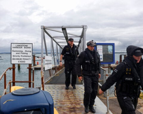 UK minister condemns anti-migrant protests in Portsmouth