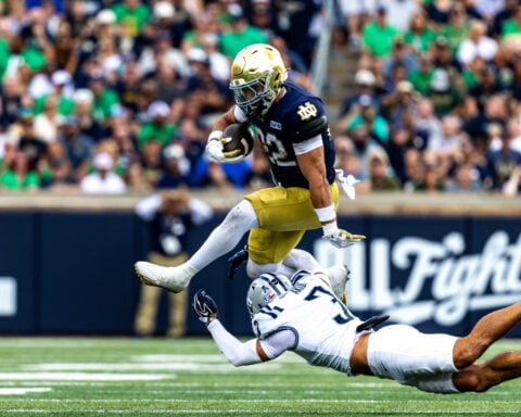 C.J. Carr throws for 4 touchdowns as No. 3 Notre Dame routs visiting Rice 52-0