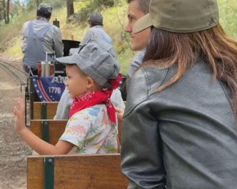 Volunteers reopen Colorado's Tiny Town park to fulfill little boy's Make-A-Wish request