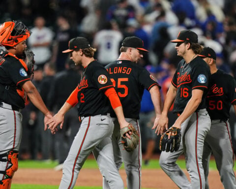 Pete Alonso receives thunderous ovations from Mets fans in return to Citi Field with Orioles