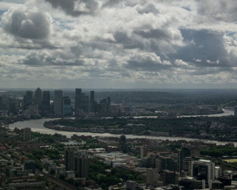 UK jobs market stays soft before BoE rate call