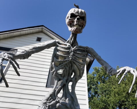 Man must take down year-round skeleton decorations under new ordinance