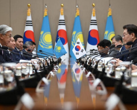 South Korea, Kazakhstan sign MoU on atomic energy, explore mineral trade