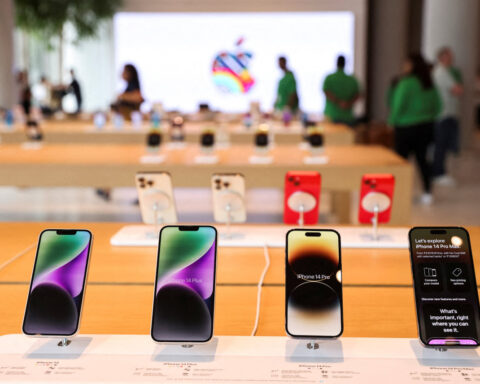Indian consumer regulator escalates probe into Apple's software warranty terms