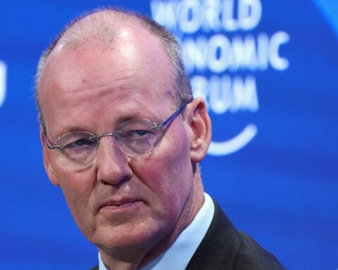 France would back Dutch veteran Knot to lead ECB, wants chief economist job, sources say