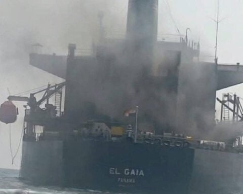 Saudi Arabia issues wide-ranging security alerts after week of strikes