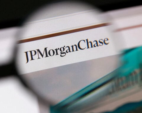 JPMorgan expects investment banking, trading to shine in third quarter