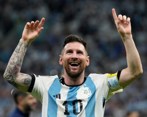 Lionel Messi added to Argentina's roster for Oct. 6 friendly that team says will be farewell match