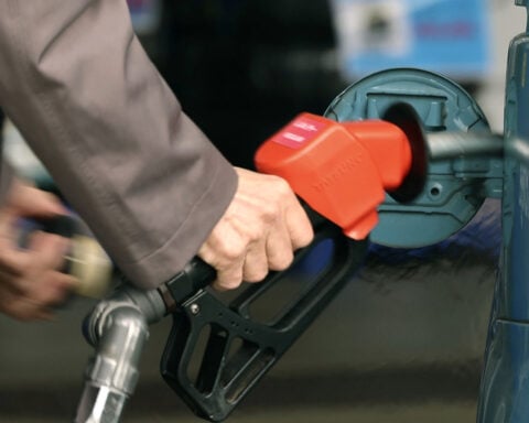 Japan records a trade deficit for 4th month as oil imports soar