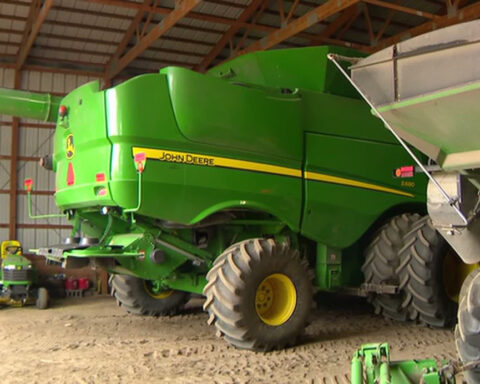 Minnesota farmers grapple with rising fuel costs ahead of fall harvest