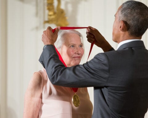 Annie Dillard, Pulitzer-winning author of 'Pilgrim at Tinker Creek,' dies at 81
