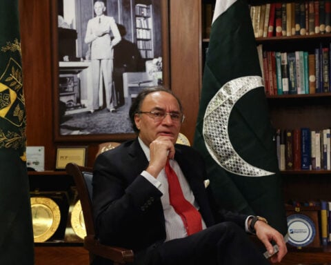Pakistan eyes bigger China swap line, expects US financing decision soon