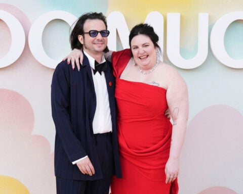 Lena Dunham welcomes her first baby via surrogacy