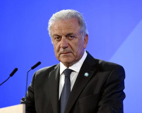 Greek parliament lifts immunity of ex-Commissioner amid 'Qatargate' probe