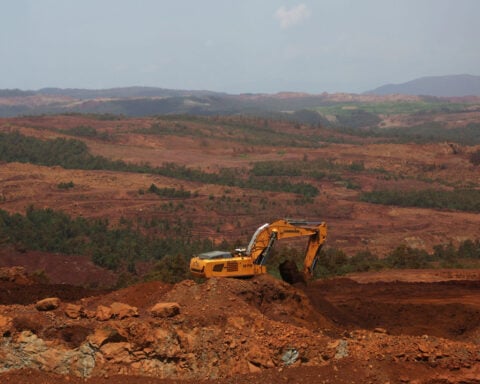 US sanctions Cuban nickel reserves, military enterprises
