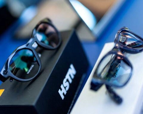French prosecutors and regulators step up scrutiny on smart glasses