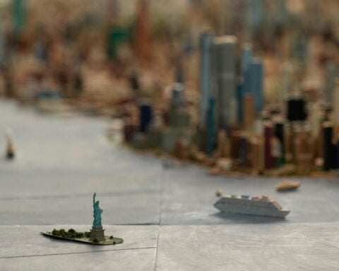 A truck driver built a model of NYC with over 800,000 structures for fun. Now it's a museum exhibit