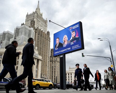 Empty podiums, prizes for e-voting, no opposition: Russians head to the polls amid intensifying war in Ukraine