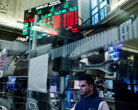 Global shares fall, Treasury yields rise as central banks double down on inflation fight