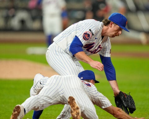 Mets' Jared Young has concussion symptoms, CT scan negative after scary collision with Nolan McLean