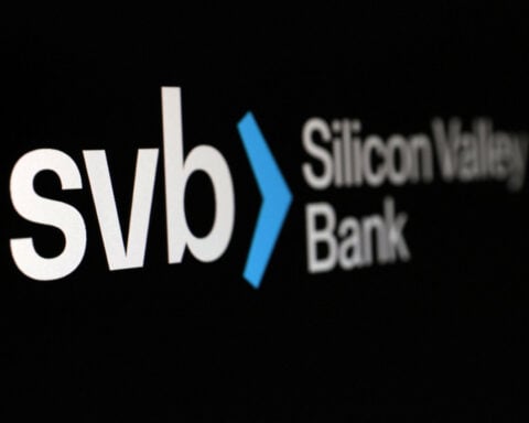 Report finds 'culture of risk aversion' hindered oversight of SVB, Fed official says