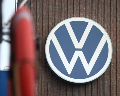 Volkswagen crisis worsens with $11.5 billion profit warning, largely due to Porsche struggles