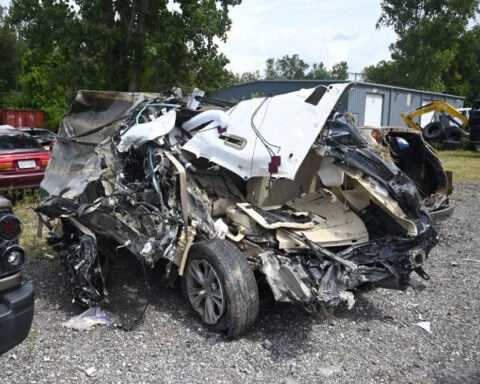 NTSB calls to eliminate toll booths where you can pay cash after deadly crash