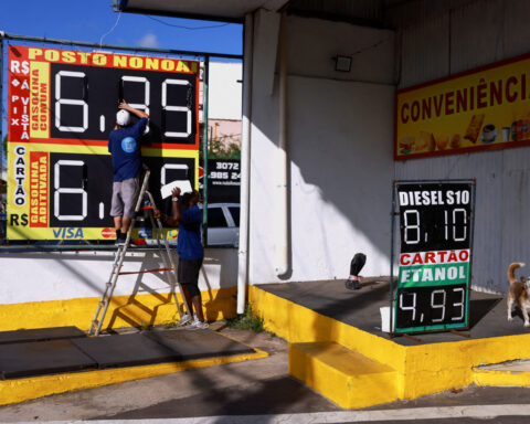 Brazil's Petrobras board approves joining diesel subsidy program