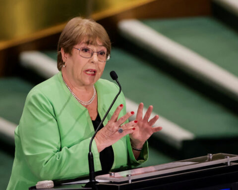 Chile's Bachelet withdraws from race to lead UN