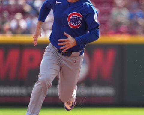 Cubs 3B Alex Bregman sent to hospital for tests after being hit in face by foul ball while on deck