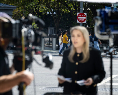 Major TV networks stand with CNN, decline to replace its White House pool crew