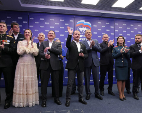 Pro-Putin party gets record 355 parliamentary seats, anti-war party a tiny regional foothold