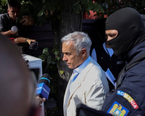 Romanian pro-Russian former presidential frontrunner under investigation for fraud