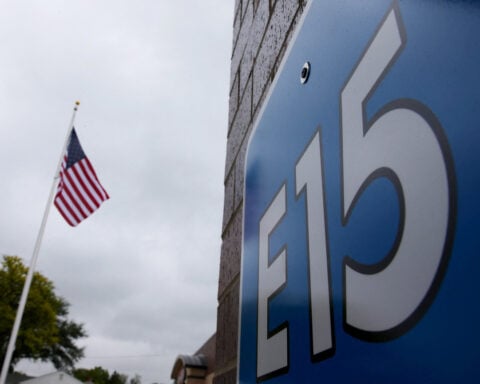 California clears sales of higher-ethanol fuel to lower gasoline costs